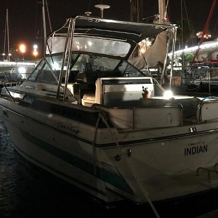 Yacht Experience Barcelona Hotell Sant Adria de Besos Eksteriør bilde