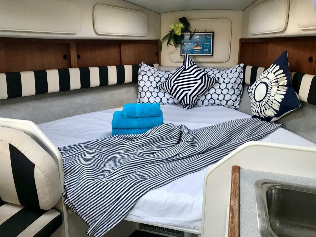 Yacht Experience Barcelona Hotell Sant Adria de Besos Eksteriør bilde