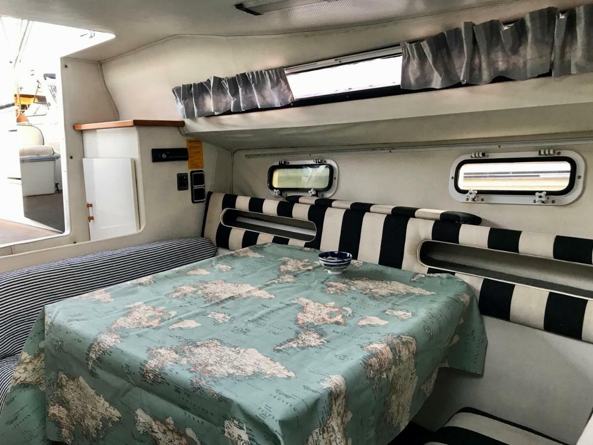 Yacht Experience Barcelona Hotell Sant Adria de Besos Eksteriør bilde