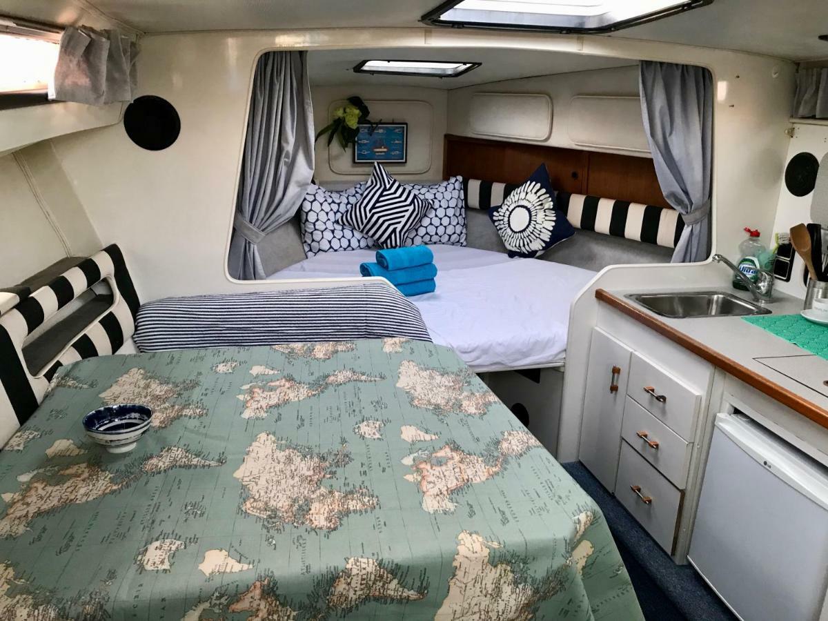 Yacht Experience Barcelona Hotell Sant Adria de Besos Eksteriør bilde