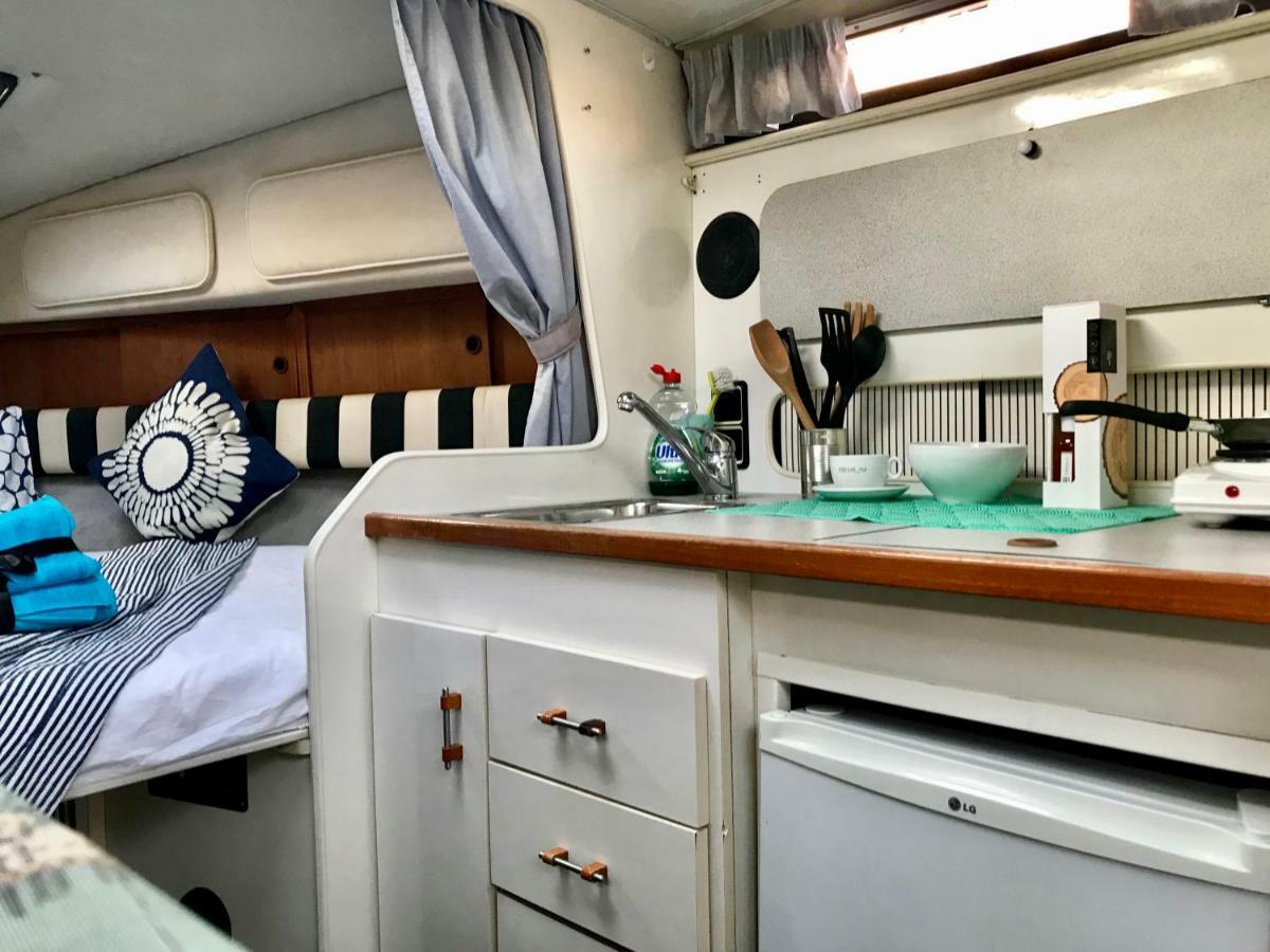 Yacht Experience Barcelona Hotell Sant Adria de Besos Eksteriør bilde