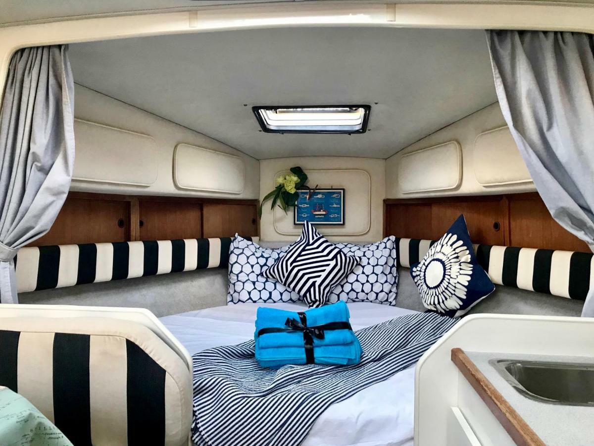 Yacht Experience Barcelona Hotell Sant Adria de Besos Eksteriør bilde