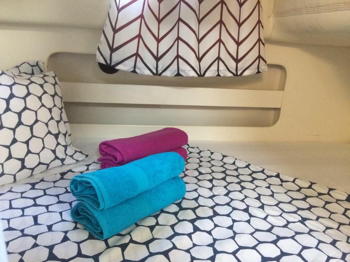 Yacht Experience Barcelona Hotell Sant Adria de Besos Eksteriør bilde
