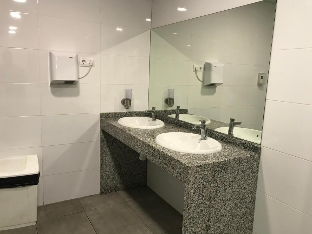 Yacht Experience Barcelona Hotell Sant Adria de Besos Eksteriør bilde